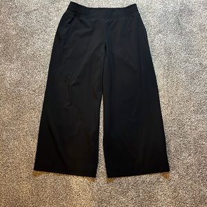 Calia wide leg black capri, size small. Worn once.